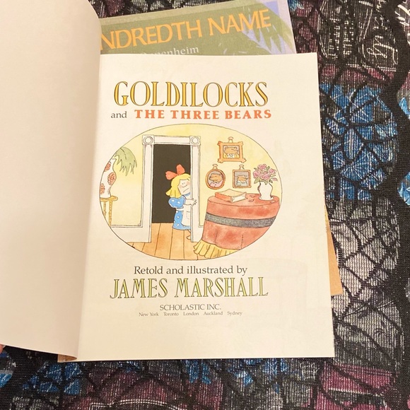 Kids Scholastic Book Bundle 1st/2nd Grade Level with DIY Coloring - Picture 10 of 15